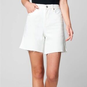 BLANKNYC Women’s The Warren High Rise Mid Length White Shorts Size 28 NWT